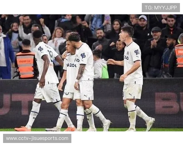 尼斯主场迎战布雷斯特，防线压力与客战疲软成焦点